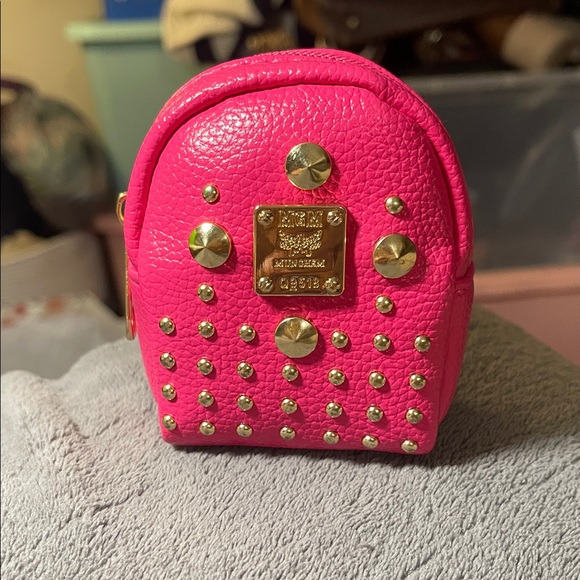 NEW Vegan Pebble Leather Purse Charm MCM Design Pouch Hot Pink - Picture 2 of 7